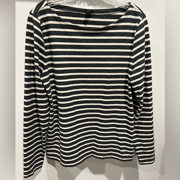 Striped Black and White Women's J. Crew Cotton Long Sleeve Top Casual Relaxed - Picture 1 of 8